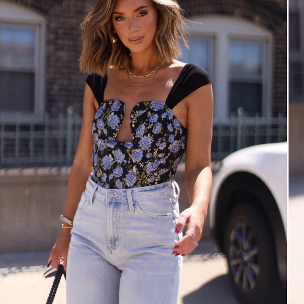 Black and Blue embroidered NWT corset top